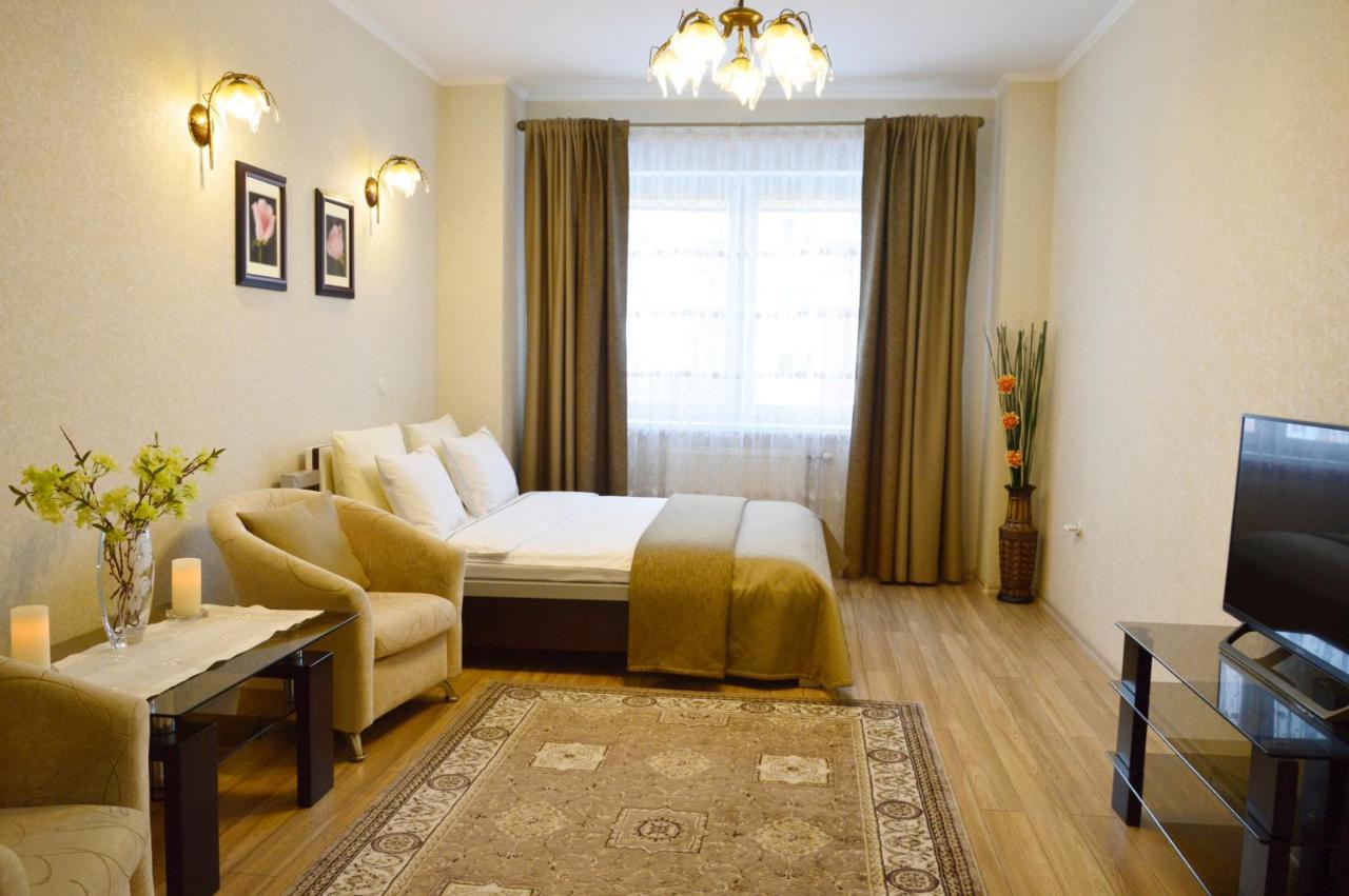 Comfort Apartments - Beautiful Suite By The Park กรอดโน ภายนอก รูปภาพ